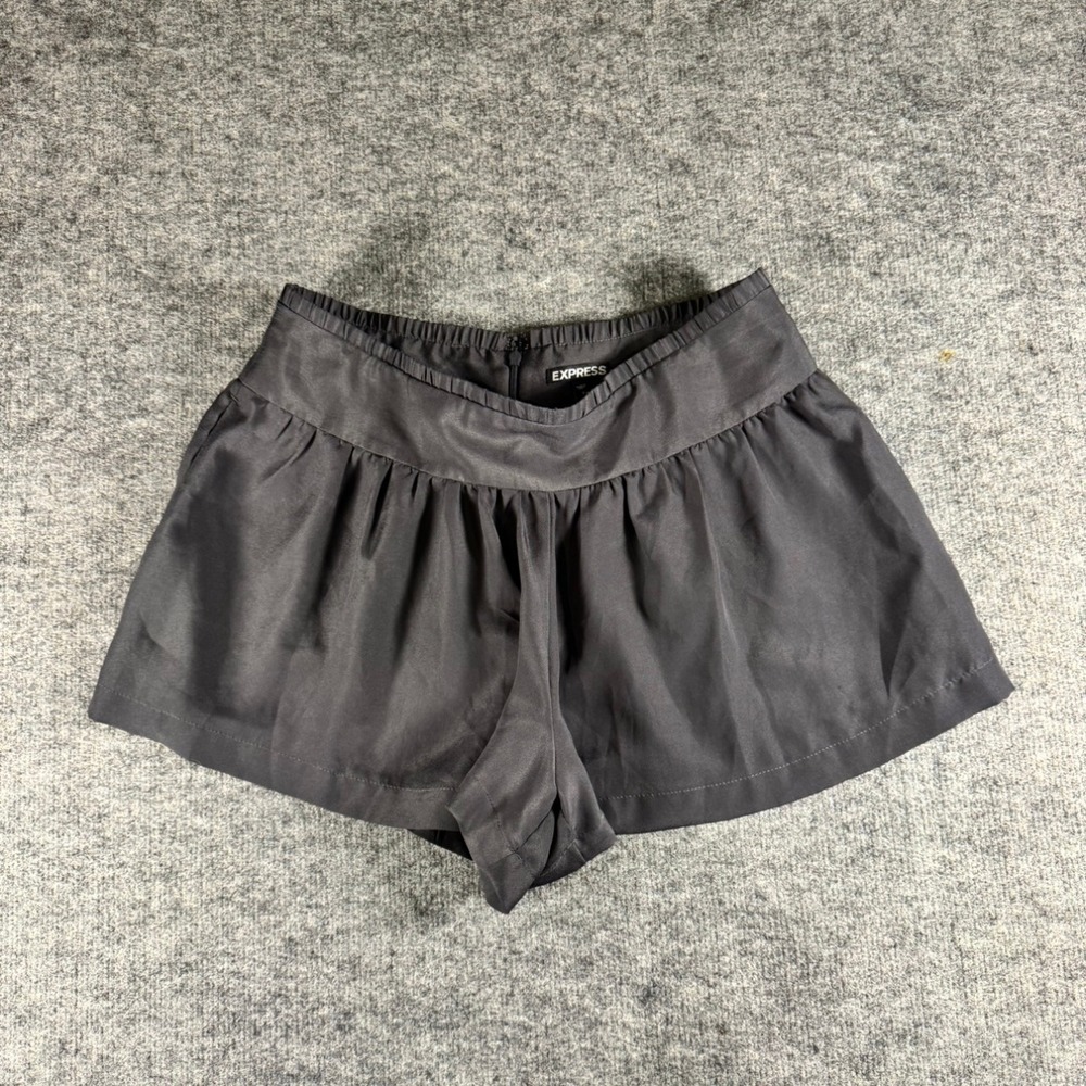 Share Express Grey Flowy Ruffle Shorts Bloomer Style Size 8 Coquette‎